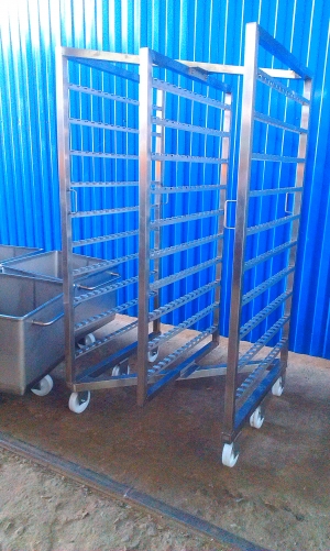 Тележки коптильные ( рамы) 